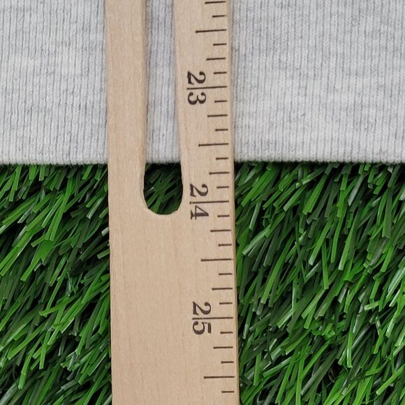 Vintage Stonehill College Sweatshirt Small 19x24 Gray - Picture 6 of 13